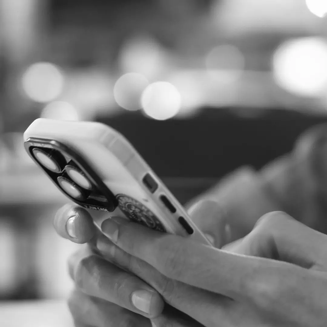 Jak przezwyciężyć wstyd i ponownie nawiązać kontakt z byłą dziewczyną?